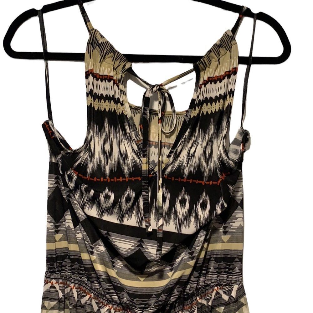 Aztec Print Jumpsuit - Picture 3 of 7